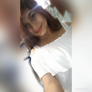 Meet your Posher, Damaris